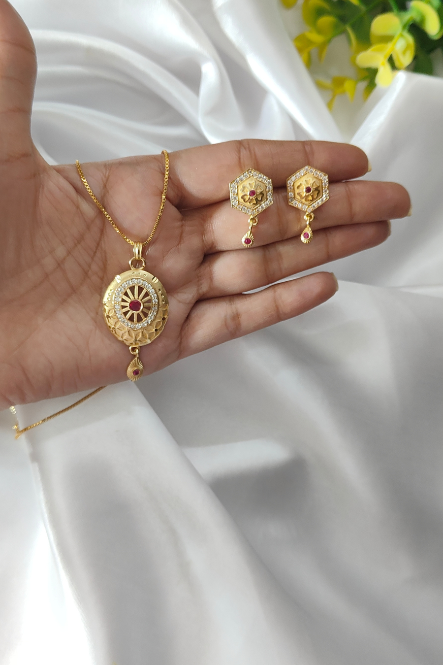 Gold Plated Oval Pendent Set with Earrings