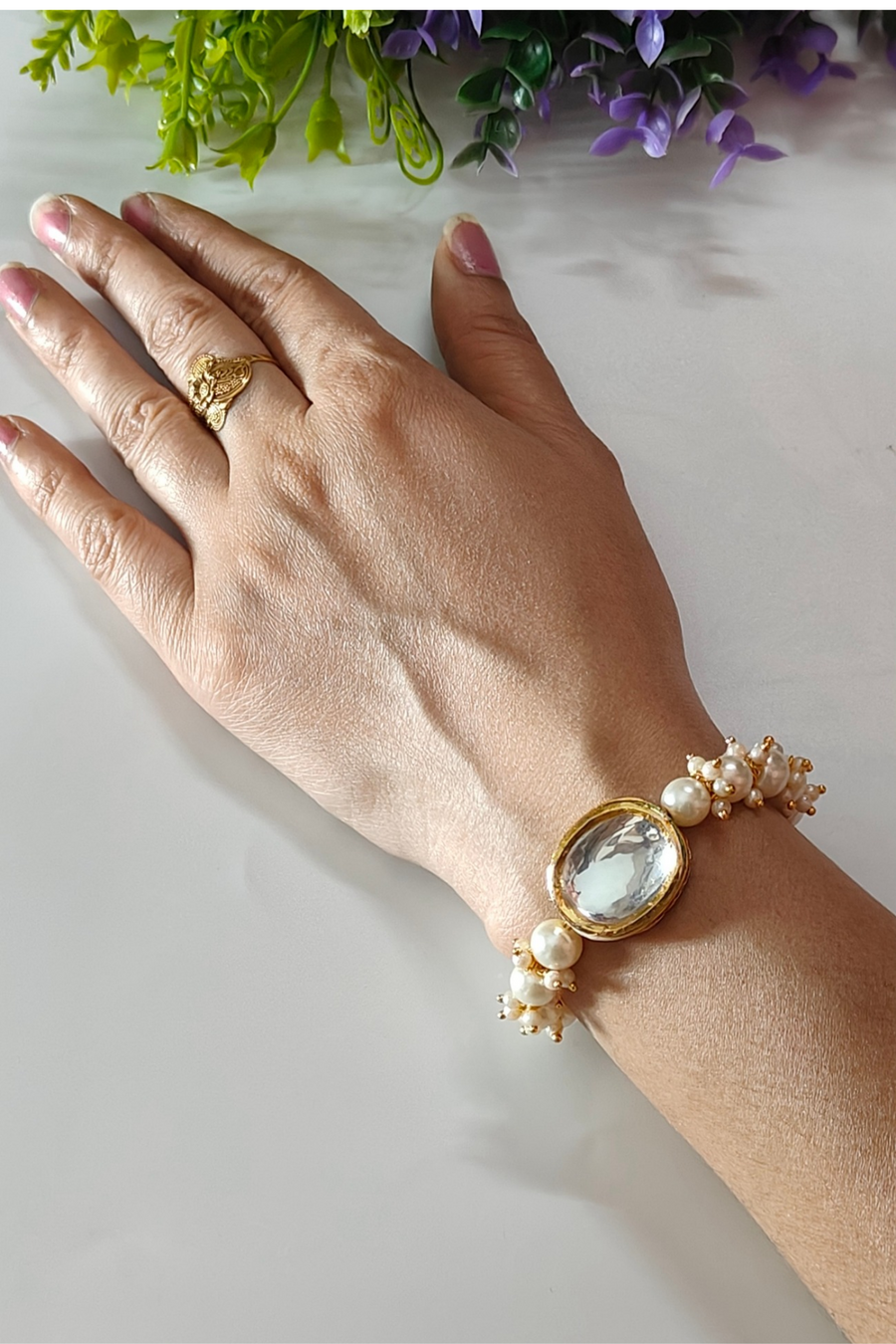White Pearl & Kundan Bracelet with Adjustable Chain