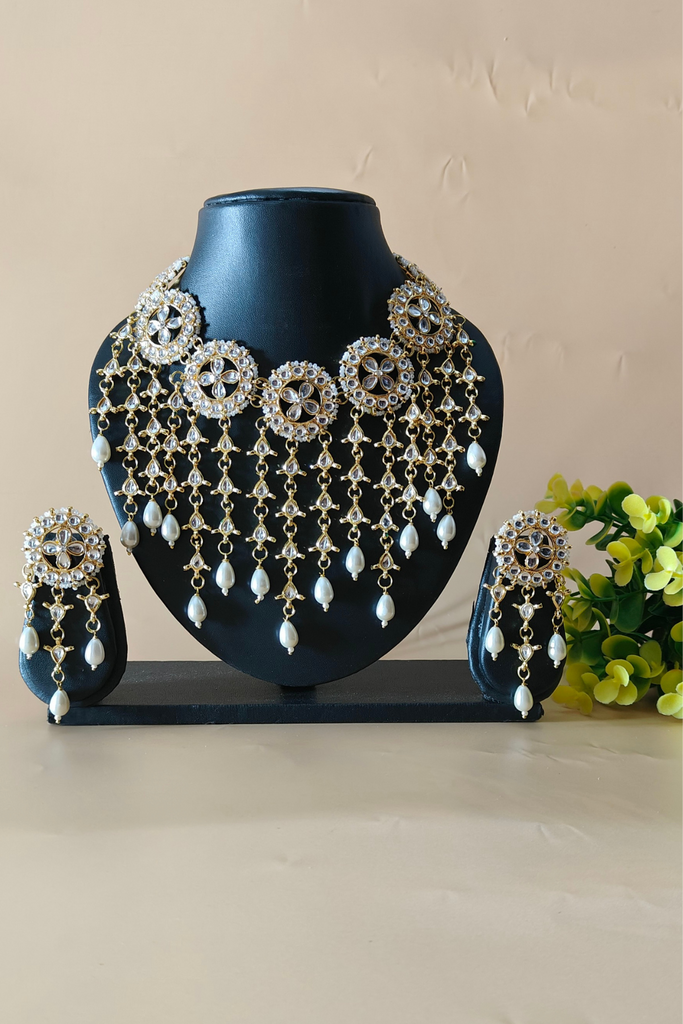 White Pearl Kundan Necklace Set with Kundan Hangings