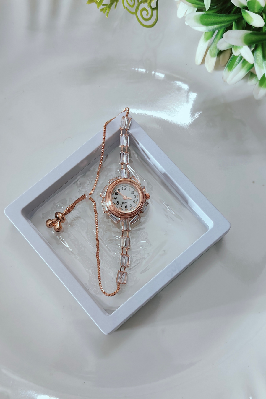 Stylish Rose Gold Bracelet Watch