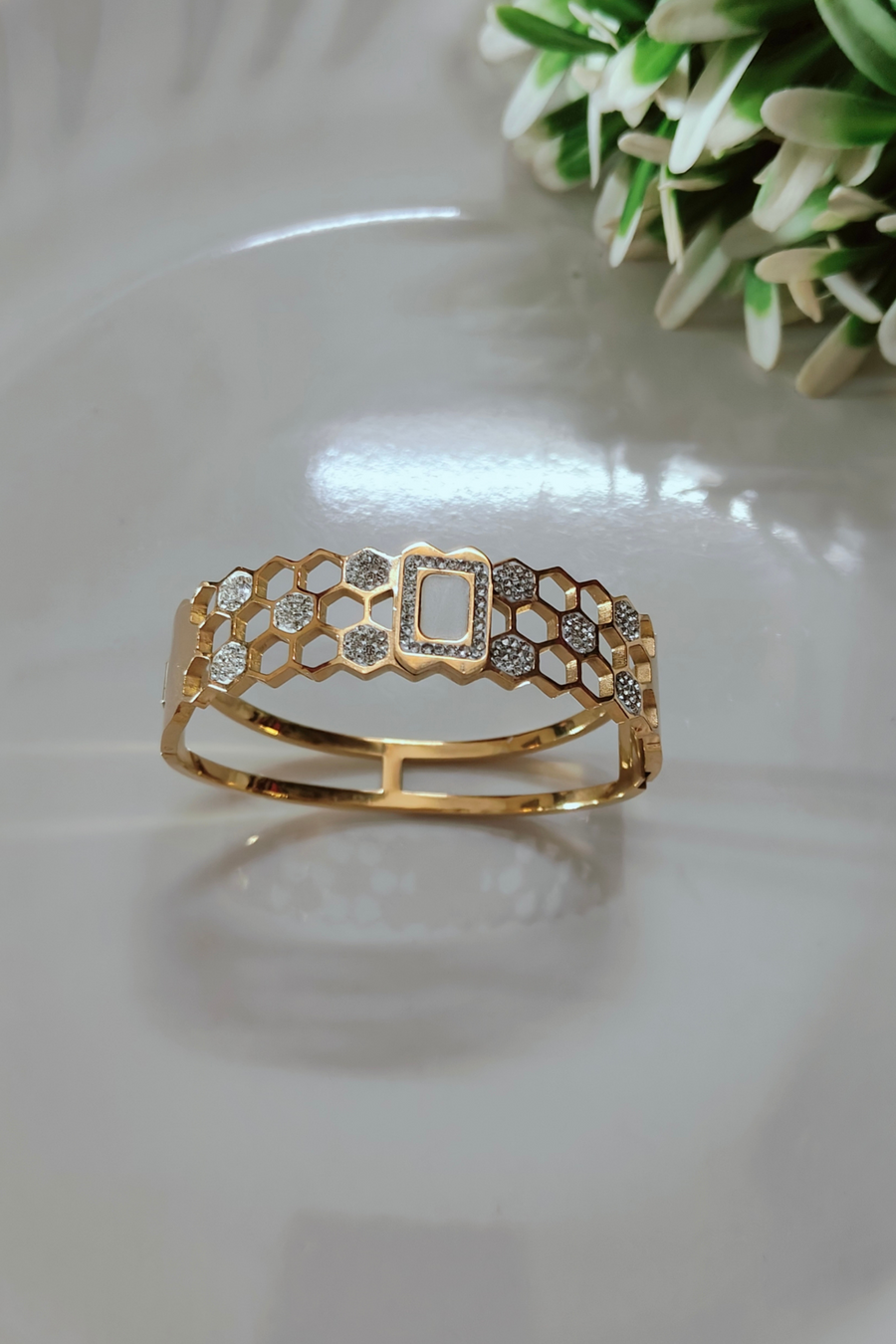 Broadband Adjustable Antitarnish Bracelet