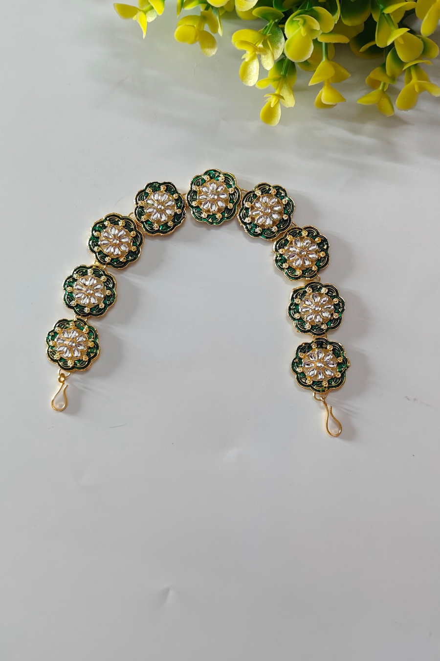 Green Kundan Mathapatti